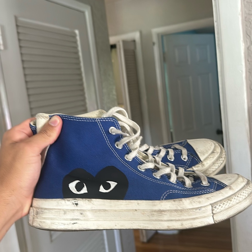 CDGs size 10 men, they are pretty used but will be nice after a good clean